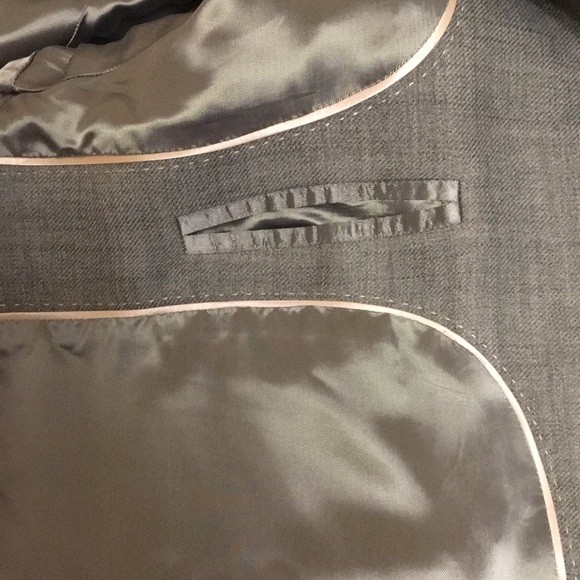 Spring/fall time jacket. Beautiful. - Picture 11 of 14